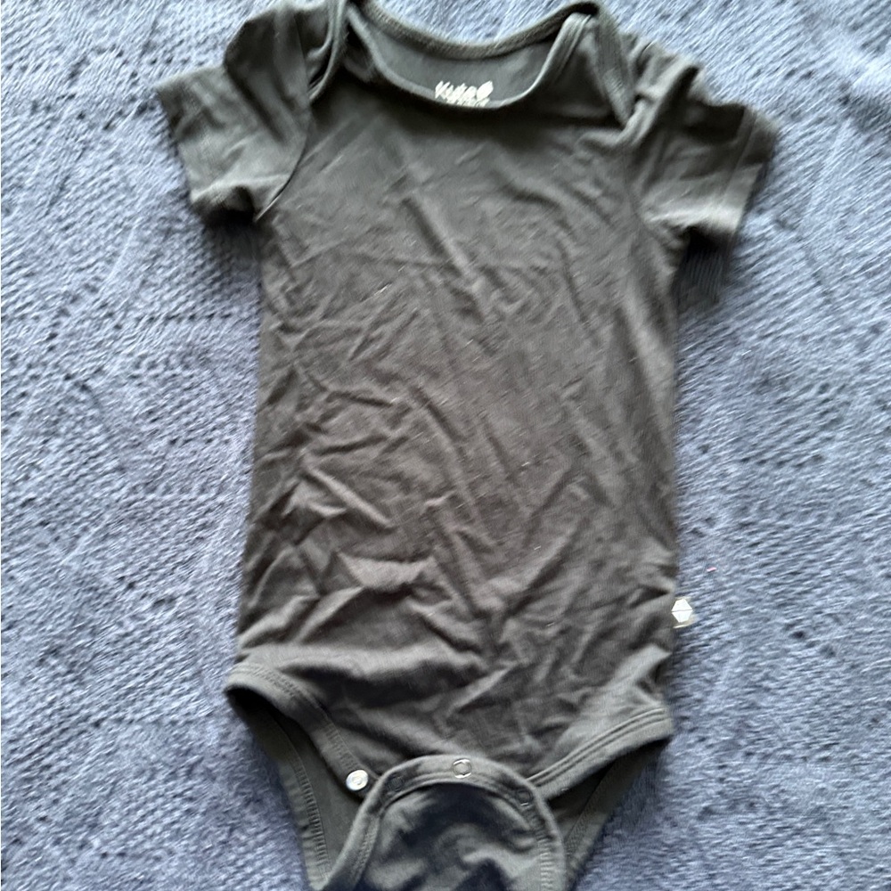 Kyte Baby: Bodysuit in Midnight 12-18 M